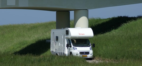 Kelgin Camper (Family XL 66) bij Zeelandbrug